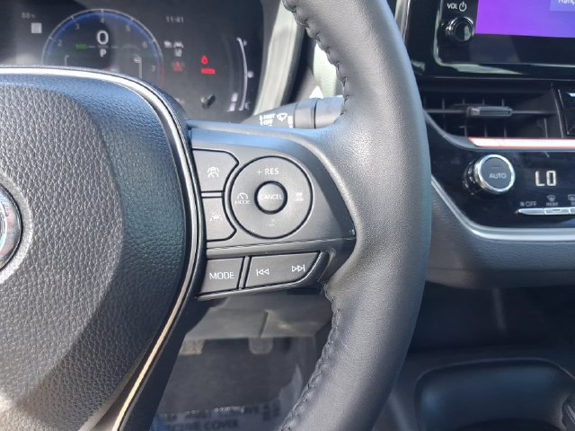 Used 2026 Toyota Corolla SE FWD image 18