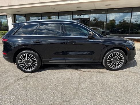 Used 2022 Lincoln Corsair Reserve w/ Equipment Group 201A AWD/4WD image 13