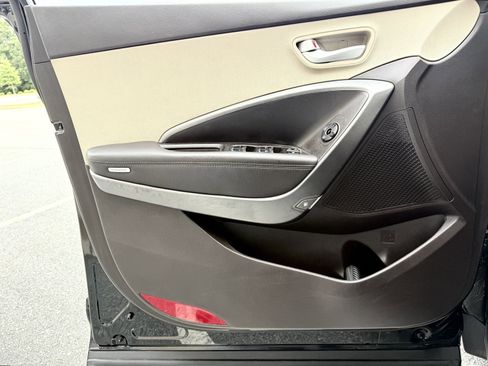 Used 2017 Hyundai Santa Fe Sport image 42