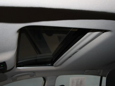 Used 2023 Nissan Altima 2.5 SR w/ SR Premium Package image 19