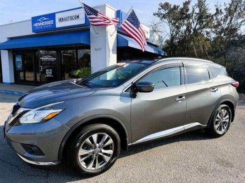 Used 2015 Nissan Murano SV w/ Premium Package image 18
