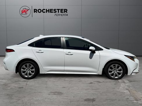 Certified 2025 Toyota Corolla LE FWD image 6
