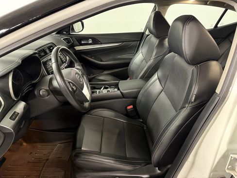 Used 2019 Nissan Maxima 3.5 SL w/ Floor Mat Group image 9