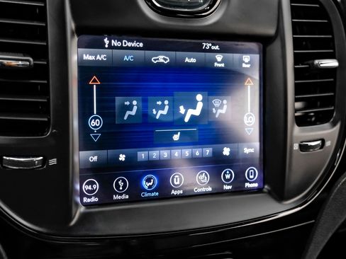 Used 2018 Chrysler 300 S w/ 300S Premium Group RWD image 37