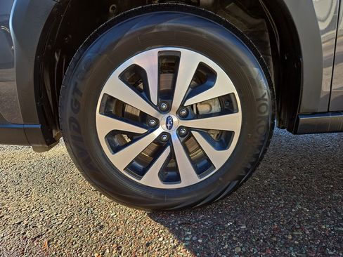 Certified 2025 Subaru Outback image 10