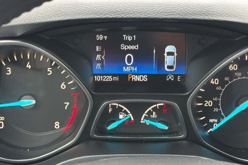 Used 2017 Ford Escape Titanium FWD image 23