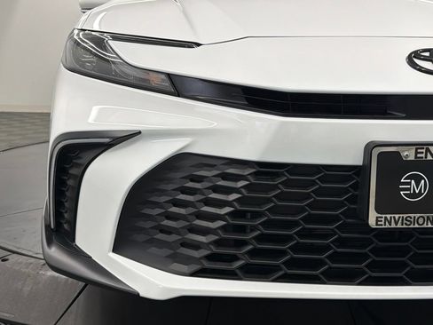 Used 2026 Toyota Camry SE w/ Convenience Package FWD image 9