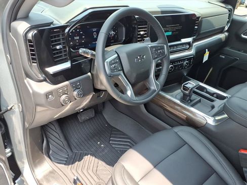 New 2026 Chevrolet Silverado 1500 LT Trail Boss w/ LT Trail Boss Premium Package AWD/4WD image 9