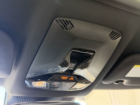 Certified 2025 MINI Cooper 2-Door Hardtop FWD image 18
