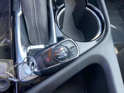 Used 2025 Buick Encore GX Preferred image 22