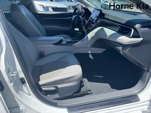 Used 2023 Toyota Camry SE FWD image 26
