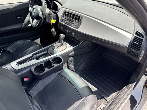 Used 2007 BMW Z4 3.0i image 17
