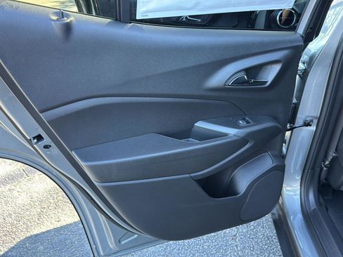 New 2026 Chevrolet Trax RS w/ Driver Confidence Package image 15