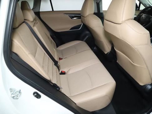 Certified 2019 Toyota RAV4 Limited image 33