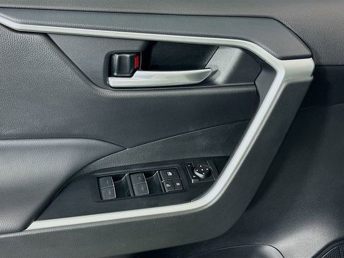 Certified 2025 Toyota RAV4 XLE w/ Convenience Package image 17