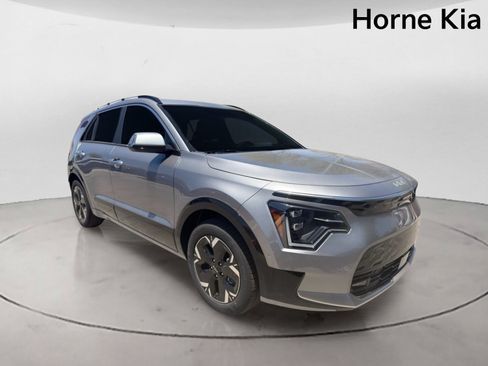 New 2026 Kia Niro Wave FWD image 2