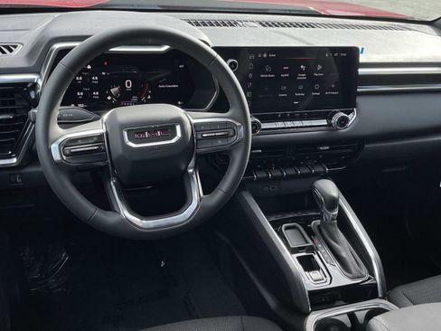 New 2026 GMC Canyon Elevation image 9