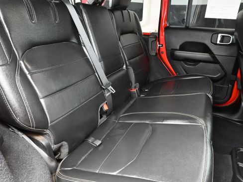 Used 2021 Jeep Wrangler Unlimited Sahara w/ Cold Weather Group image 21