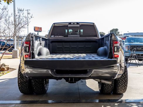 Used 2022 RAM 3500 Limited image 9