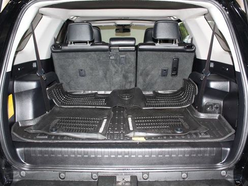 Used 2017 Toyota 4Runner SR5 Premium w/ Convenience Package AWD/4WD image 36