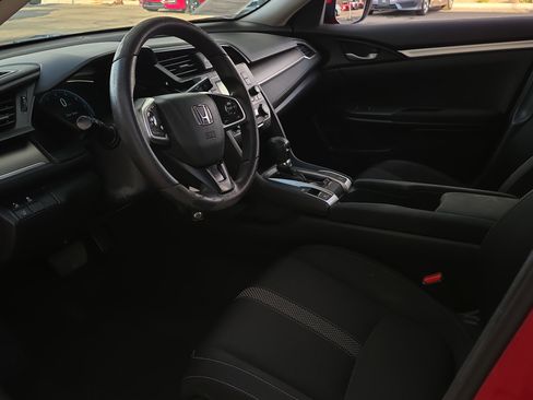 Used 2020 Honda Civic LX image 7