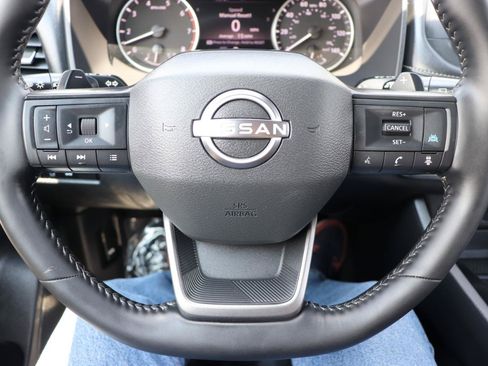 Used 2026 Nissan Rogue SV AWD/4WD image 27