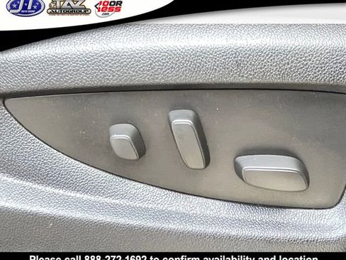 Used 2015 GMC Yukon XL Denali w/ Open Road Package RWD image 20