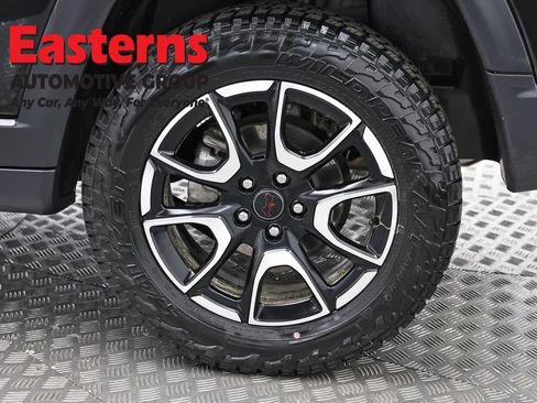 Used 2025 Jeep Compass Trailhawk AWD/4WD image 35