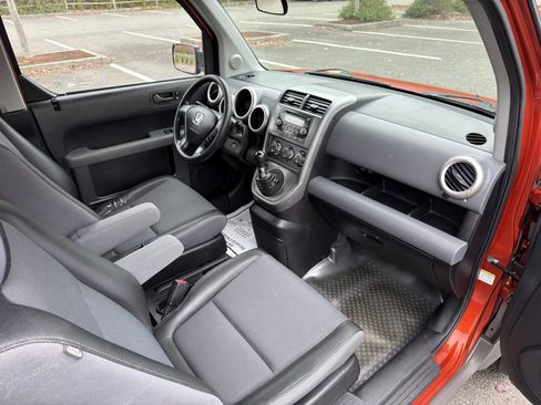 Used 2004 Honda Element EX image 14