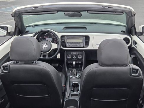 Used 2013 Volkswagen Beetle 2.5 FWD image 15
