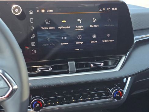 New 2026 Chevrolet Equinox LT w/ Convenience Package II FWD image 10