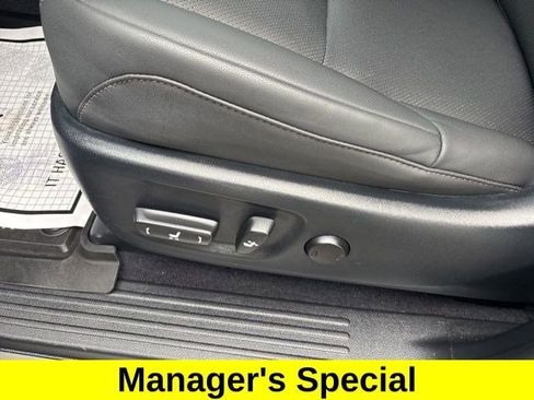 Used 2023 Lexus GX 460 Premium image 12