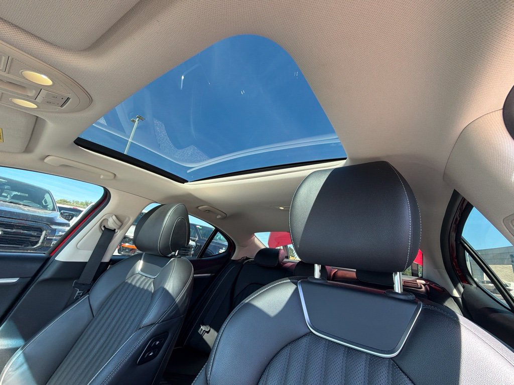 Used 2022 Genesis G70 2.0T w/ Prestige Package AWD/4WD image 12