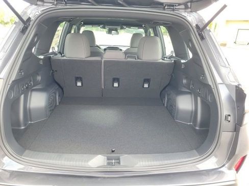 New 2026 Subaru Forester AWD/4WD image 7