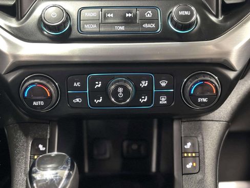 Used 2019 GMC Acadia SLT AWD/4WD image 30