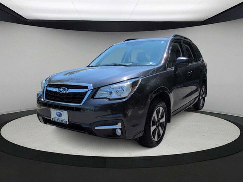 Used 2017 Subaru Forester 2.5i Limited AWD/4WD image 4