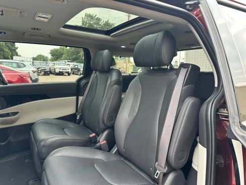 Used 2024 Kia Carnival SX Prestige FWD image 19