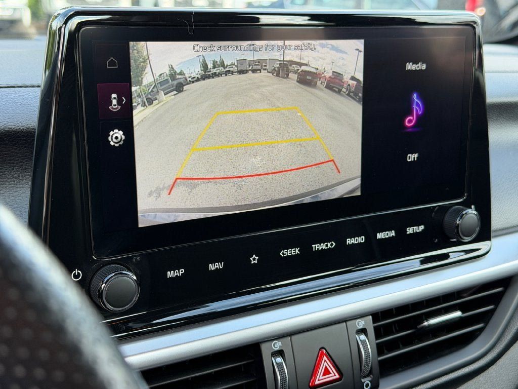 Used 2023 Kia Forte GT-Line w/ GT-Line Technology Package FWD image 17