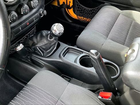 Used 2012 Jeep Wrangler Unlimited Rubicon w/ Dual Top Group image 15