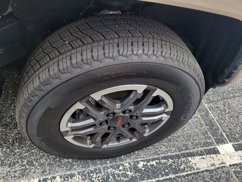 Used 2026 Toyota Tacoma TRD Sport RWD image 9