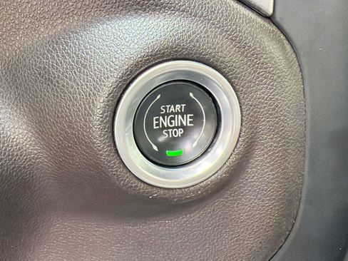 Certified 2022 Chevrolet Silverado 2500 LTZ w/ LTZ Convenience Package image 26