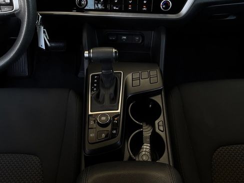 Used 2025 Kia Sportage LX FWD image 14