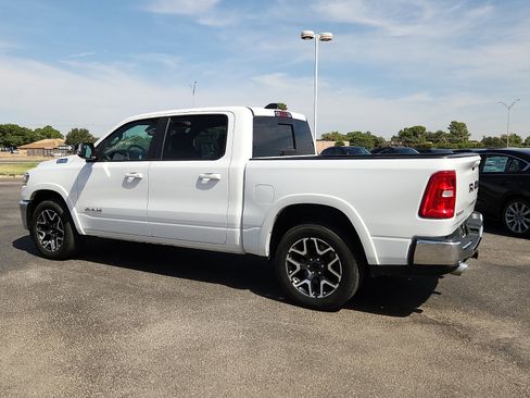 Used 2025 RAM 1500 Laramie AWD/4WD image 3