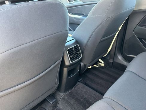 Used 2025 Kia Sportage LX image 22