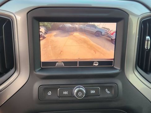 Used 2026 Chevrolet Silverado 1500 Custom RWD image 17