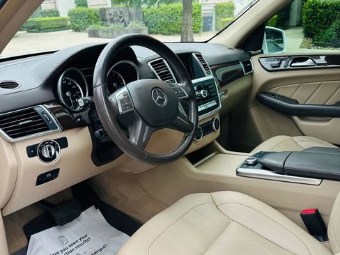 Used 2016 Mercedes-Benz GL 450 4MATIC image 11