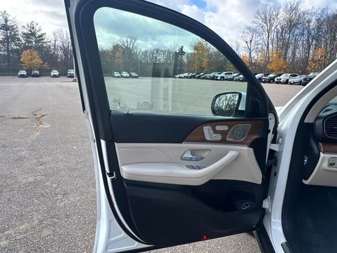 Used 2024 Mercedes-Benz GLE 450 4MATIC image 24
