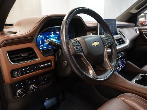 Used 2022 Chevrolet Tahoe High Country w/ Premium Package AWD/4WD image 7