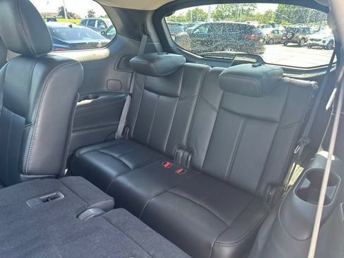 Used 2018 Nissan Pathfinder SL w/ SL Premium Package AWD/4WD image 18