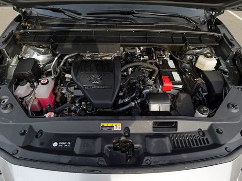Used 2023 Toyota Highlander XLE image 59
